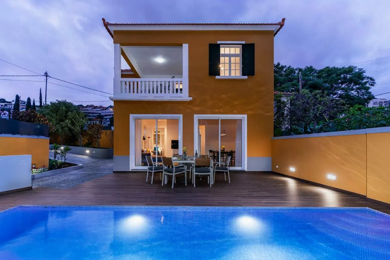 Holiday home A Casa Amarela By An Island Apart Villa Funchal